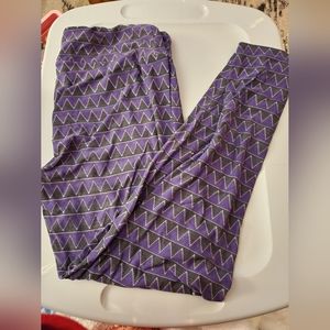 Tall & curvy Lularoe purple pattern nwot